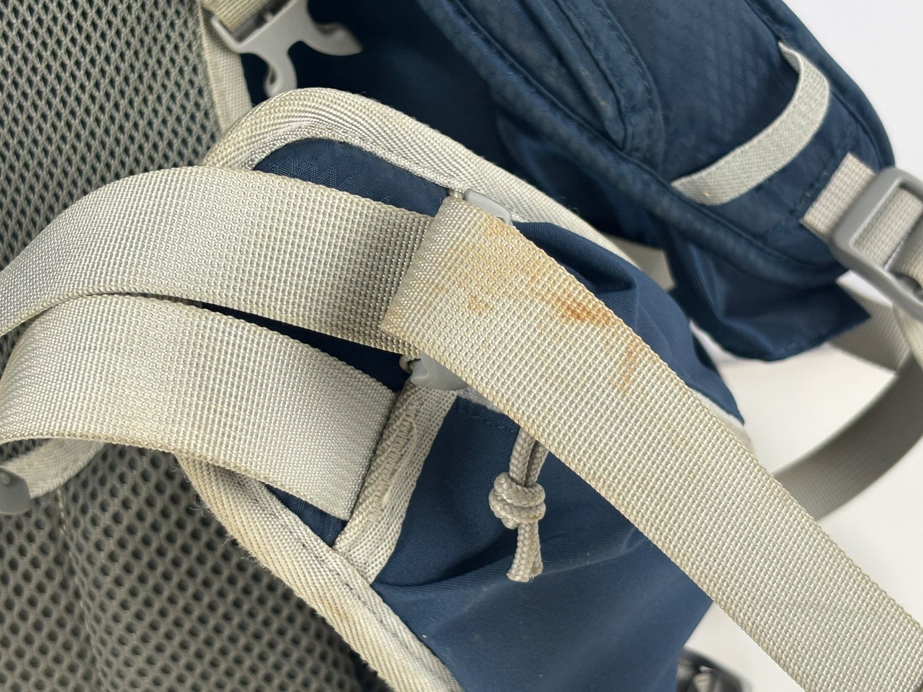 Lowepro Rucksäcke: Rucksack LowePro Dunkelblau – Gebraucht aus Wettingen von Wendemarket 5