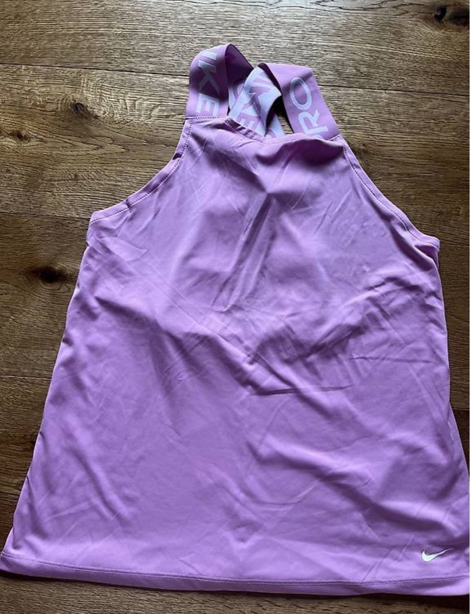 Nike T-shirt: Nike Sportshirt Grösse M  – Nuovo (secondo la descrizione) da Pfäffikon ZH venduto da Carmen_hcd 1