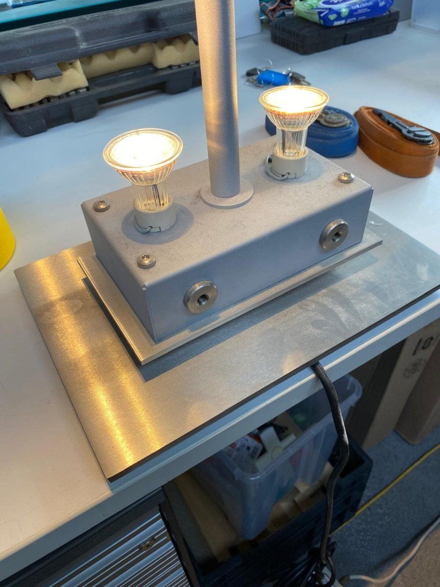 Belux Lampen: Belux Stehleuchte Twilight – Gebraucht aus Diessenhofen von Osio 2