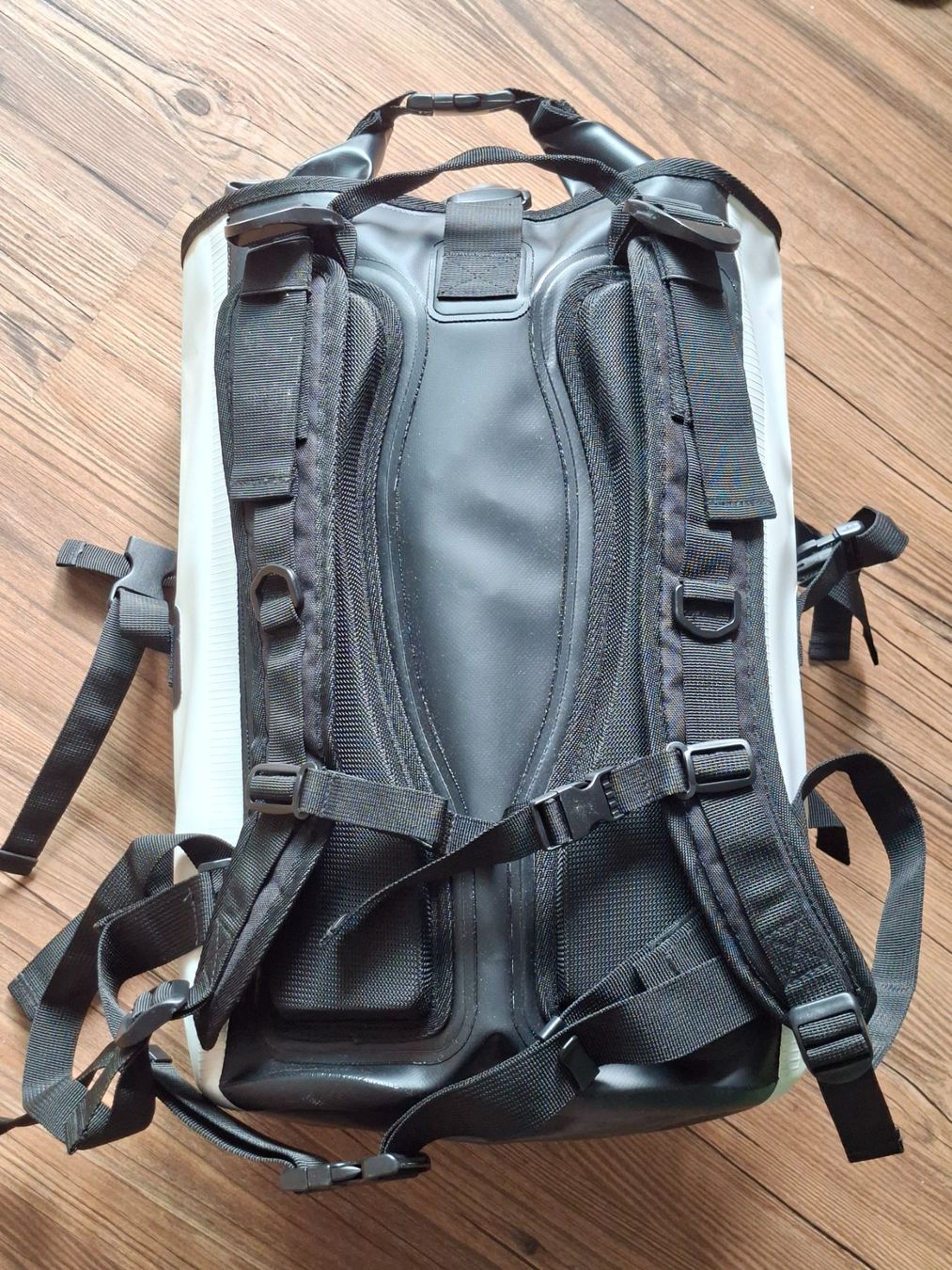 Sacs à dos: Grosser Rucksack neu 25l – Neuf avec emballage d'origine à Thun par upswingGmbH 2