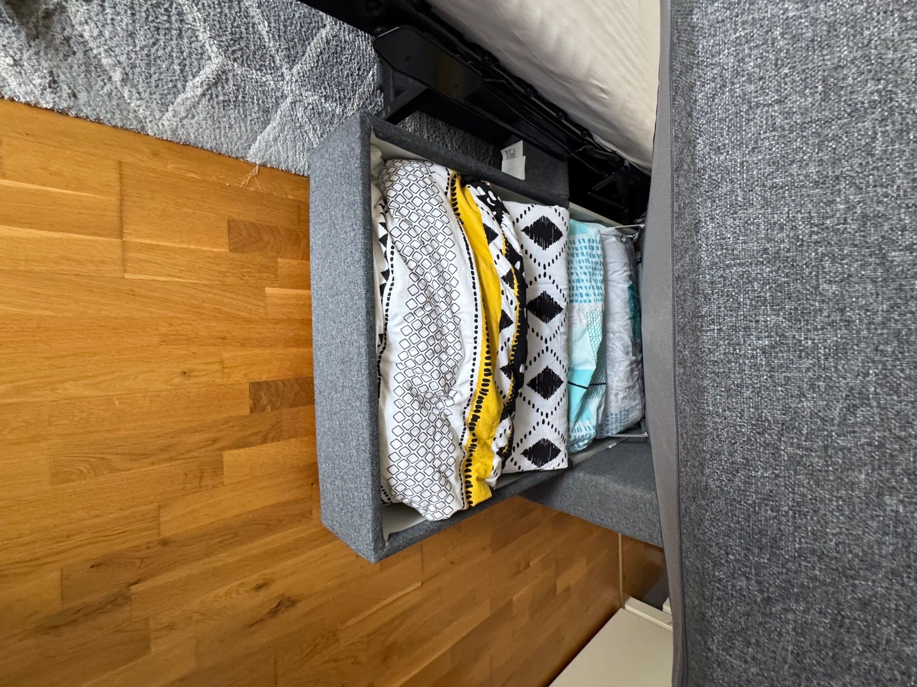 Ikea Divani: IKEA VIMLE 3er Bettsofa mit Récamiere und Stauraum – Usato da Basel venduto da eri_85t9 7
