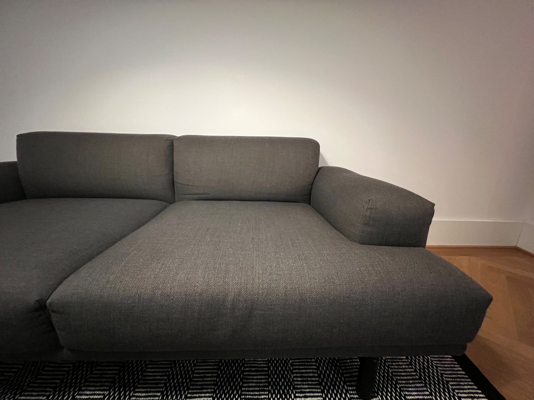 Divani: Zeitloses Designersofa in dunkelgrau – Usato da Zürich venduto da mar_98ft 1