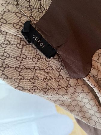 Gucci foulard en 100% soie authentique 