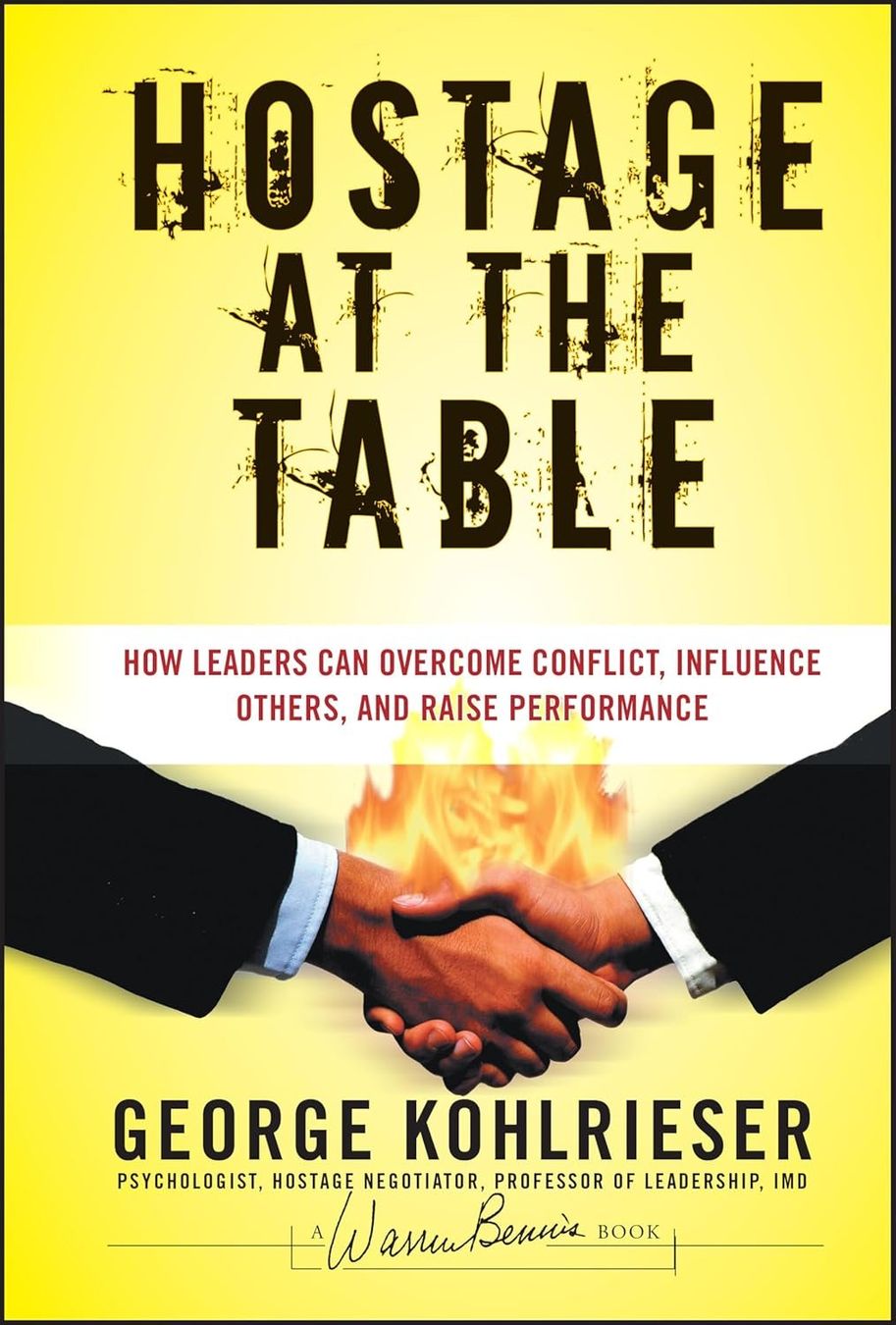 Libri: Business & Karriere Buch - Hostage at the Table – Nuovo e nell'imballaggio originale da Zug venduto da nikspk