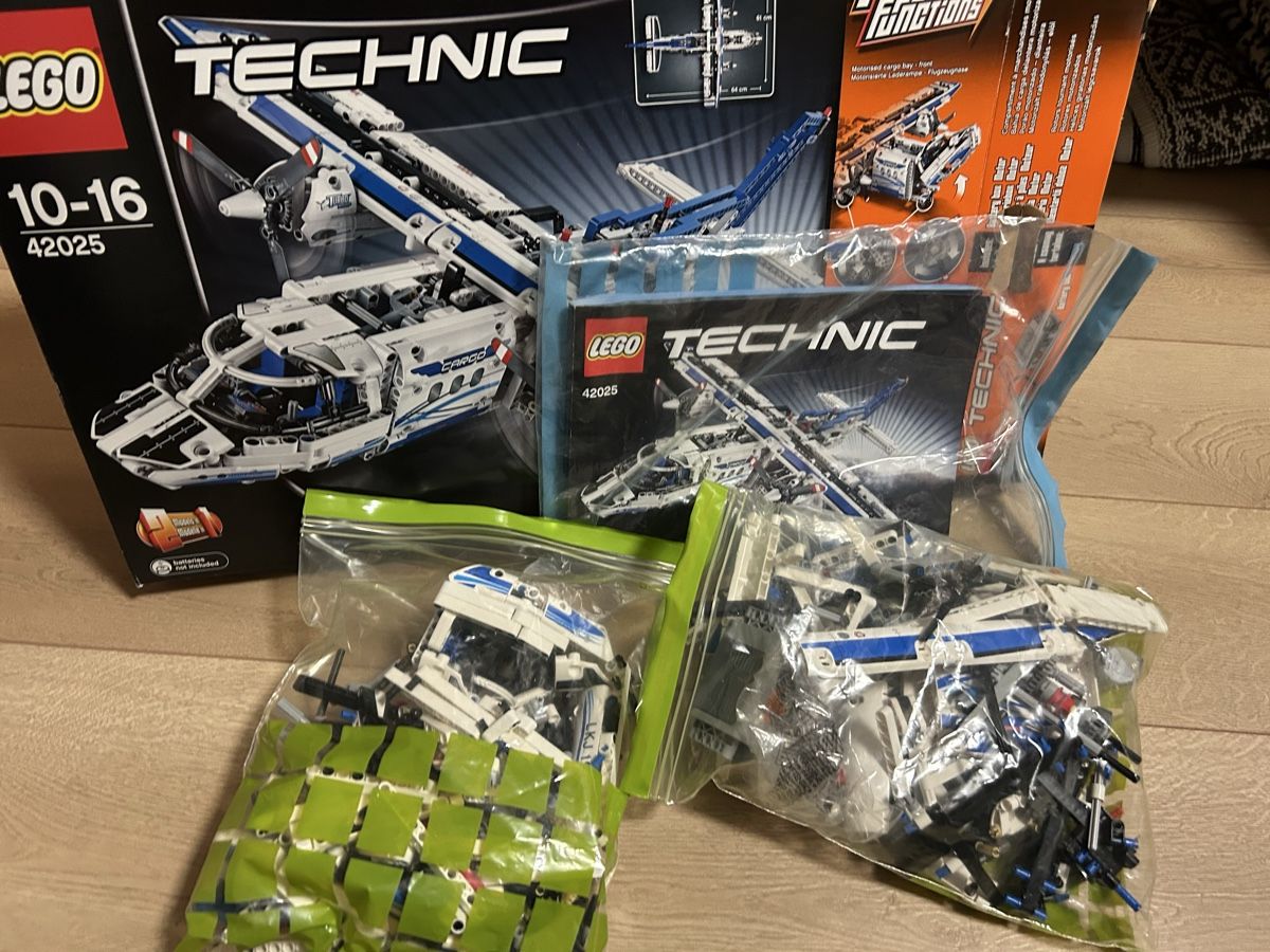 Lego Baukästen: LEGO Technic 42025 Frachtflugzeug mit Power Functions! – Gebraucht aus Wegenstetten von Sportcrispy 3