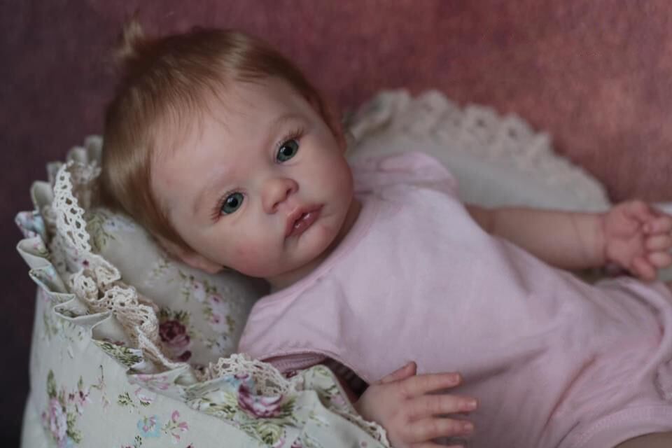 Reborn Babypuppe aus Silikon 49cm | Kaufen auf Ricardo