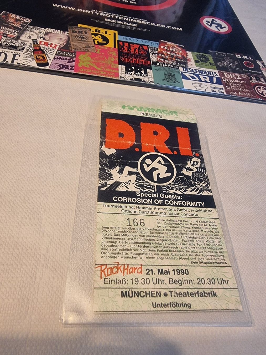 Dischi in vinile: D.R.I – Kollektion, LP, signed Poster, Ticket – Nuovo (secondo la descrizione) da Wangs venduto da poperman 4