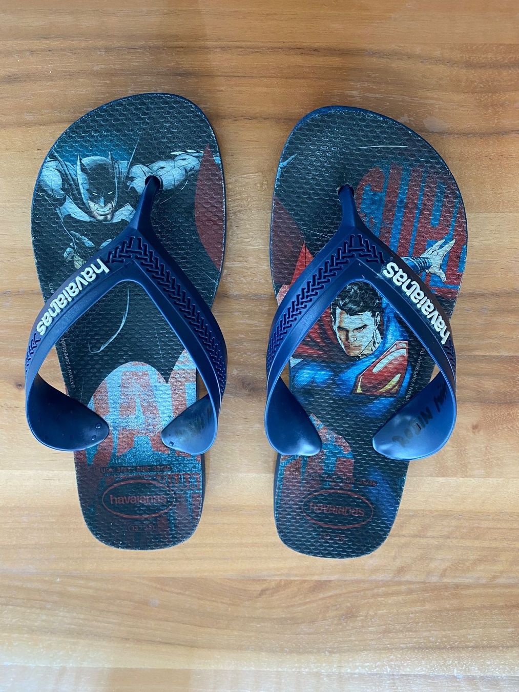 Havaianas Schuhe für Jungen: Havaianas - Superman & Batman, Gr. 33/34 – Gebraucht aus Bubikon von Cleo_4 1