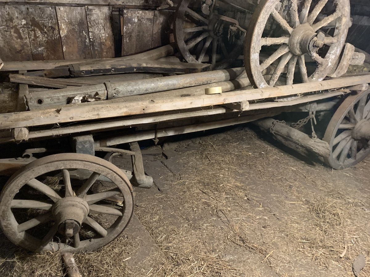 Véhicules utilitaires: Antiker Heuwagen – D'occasion à Pontresina par nad_f9vt 3