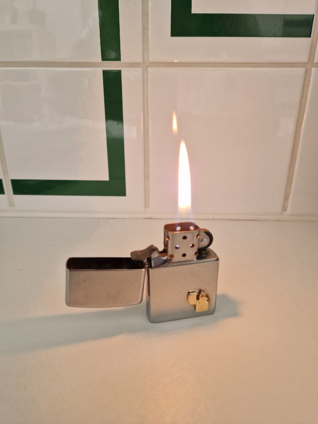 Zippo Accendini: Briquet Zippo original – Usato da Lausanne venduto da mgo_yx25 1