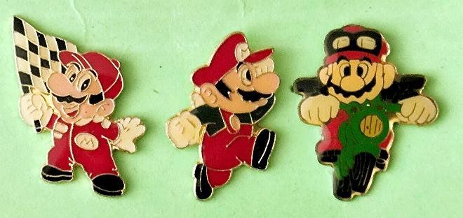 Placchette & Badge: 3  Pins  Super Mario – Usato da Pfäffikon ZH venduto da Colacity