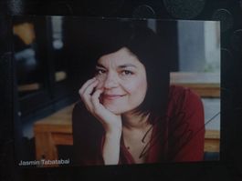 Jasmina Tabatabai - handsignierte Autogrammkarte