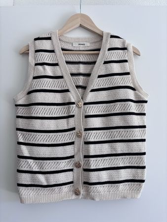 Gestreifte Weste mit Ärmeln / Gilet rayé sans manches Promod