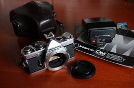 Olympus OM-2n Chrom mit Electronic Flash T 32 TOP