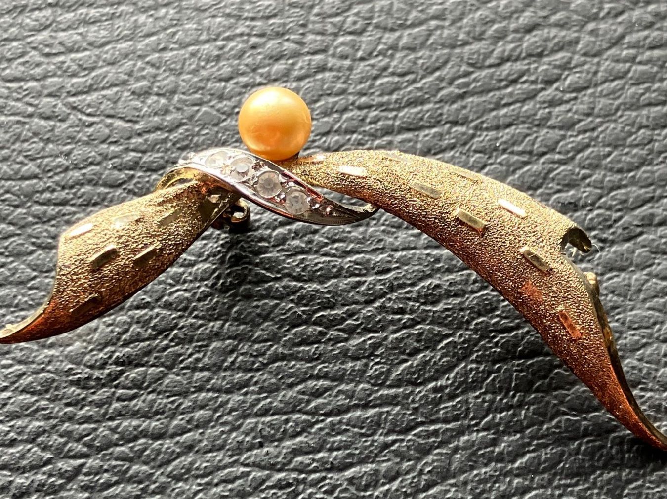 Spille & Fermagli: Broche vintage en Argent 800 dorée avec perle véritable – Usato da Peseux venduto da CharmeCommerce 1