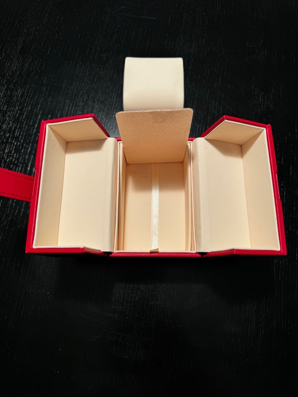 Omega Uhrenboxen: Omega Box – Neu (gemäss Beschreibung) aus Gerlafingen von  4