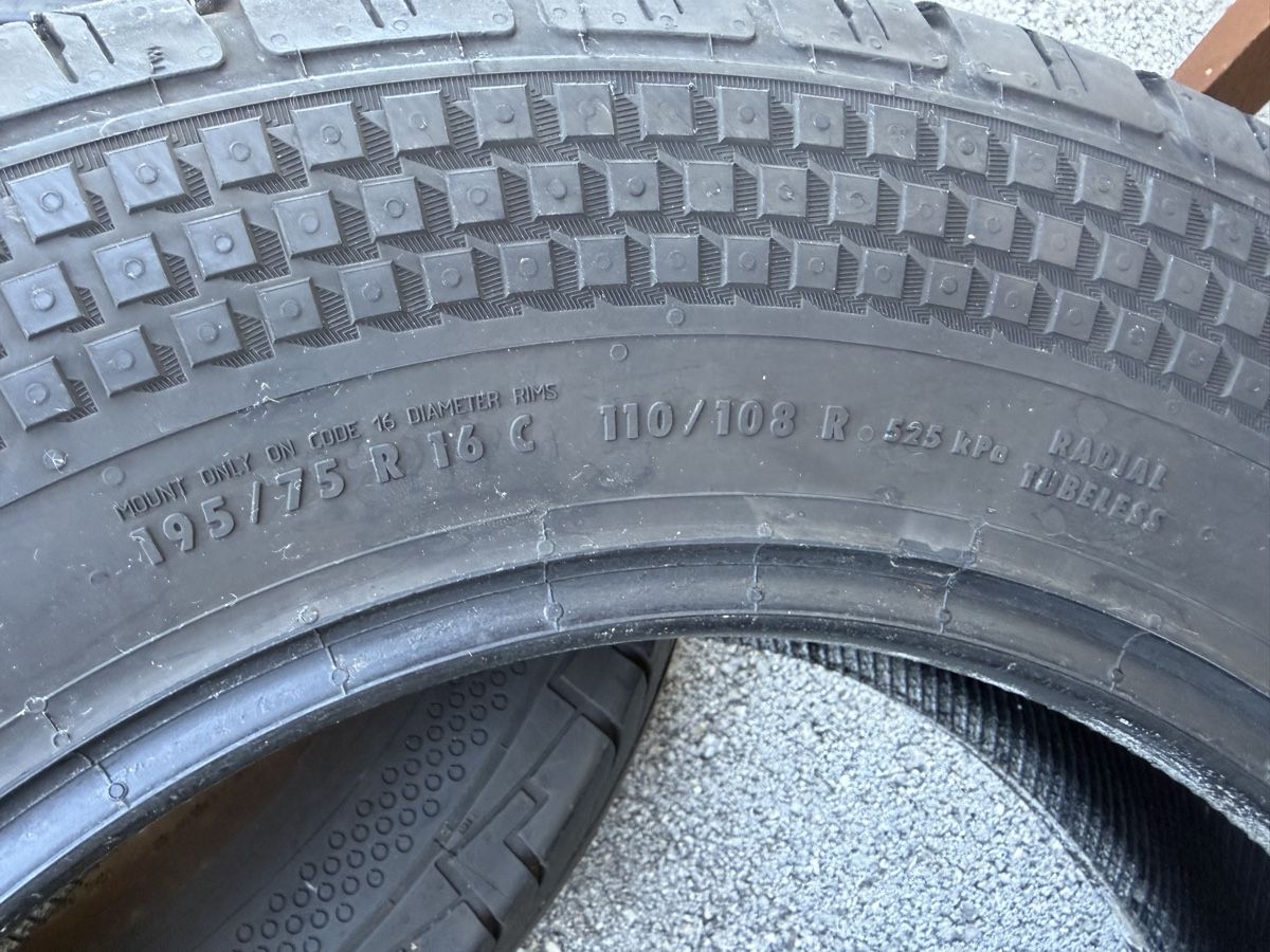 Continental Pneumatici & Ruote complete: 195/75 R16  – Usato da Arzier le Muids venduto da GROP94 5