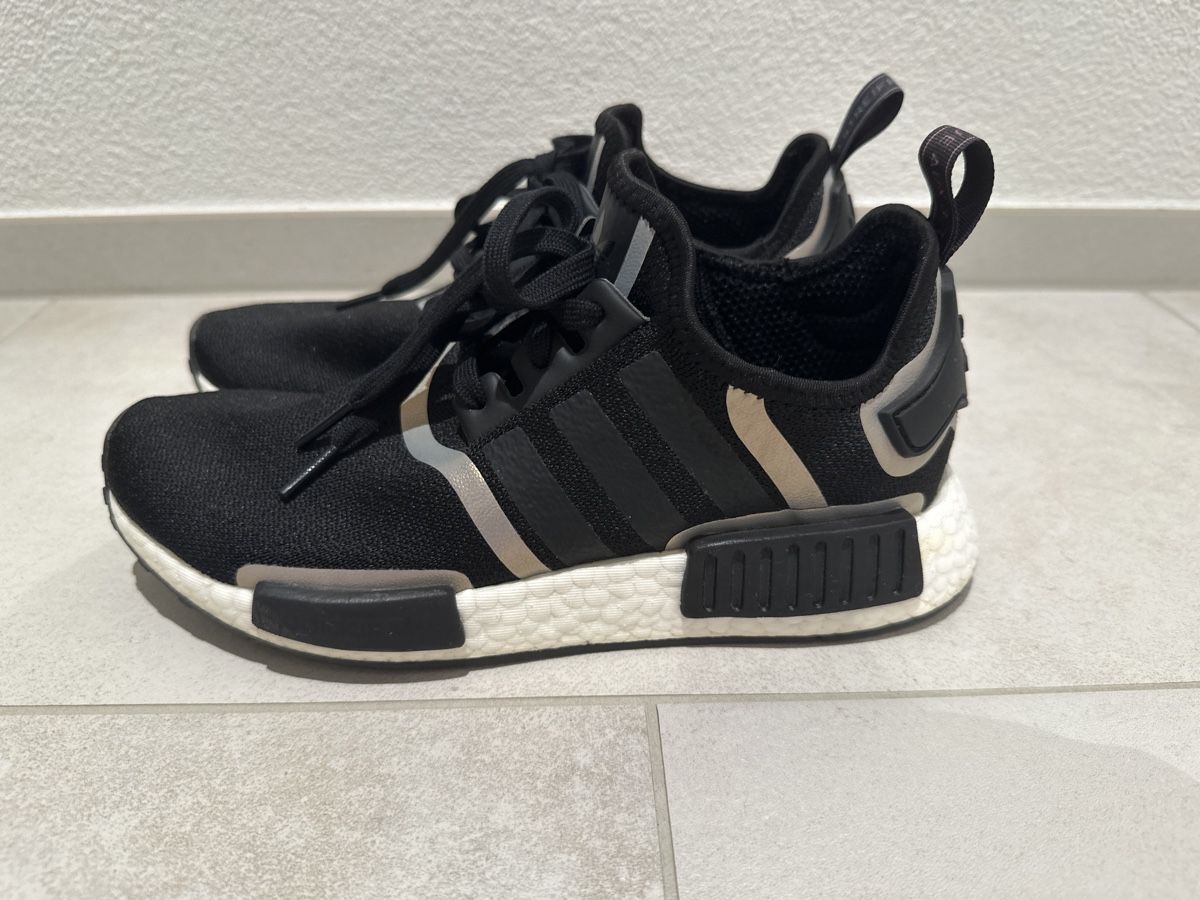 Adidas Damenschuhe: Adidas Damen NMD schwarz – Gebraucht aus Zug von Hehe 1