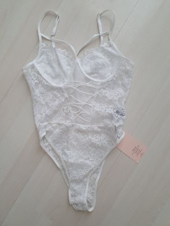 Spitzenbody Gr S *neu*