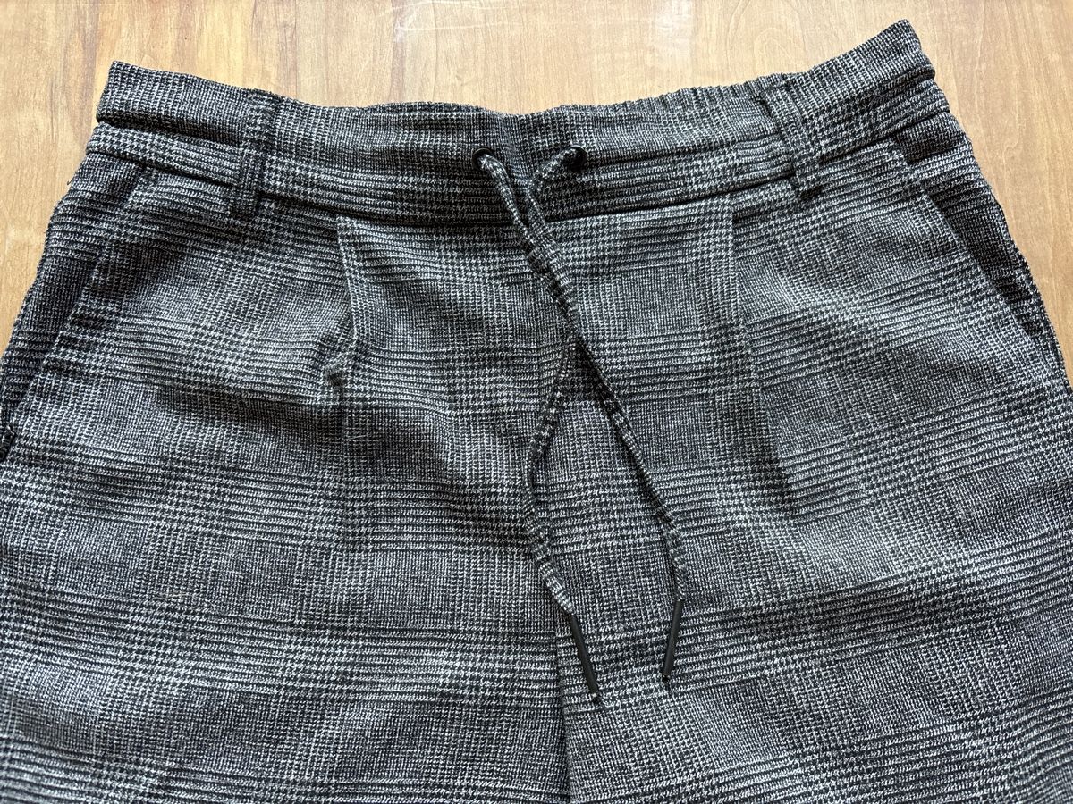 Pantaloni: Hose Gr. M grau schwarz – Usato da Stachen venduto da miggi2000