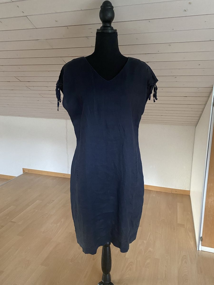 Manor Vestiti: Manor LeKleid dunkelblau Gr.38 – Nuovo (secondo la descrizione) da Buochs venduto da H16 4