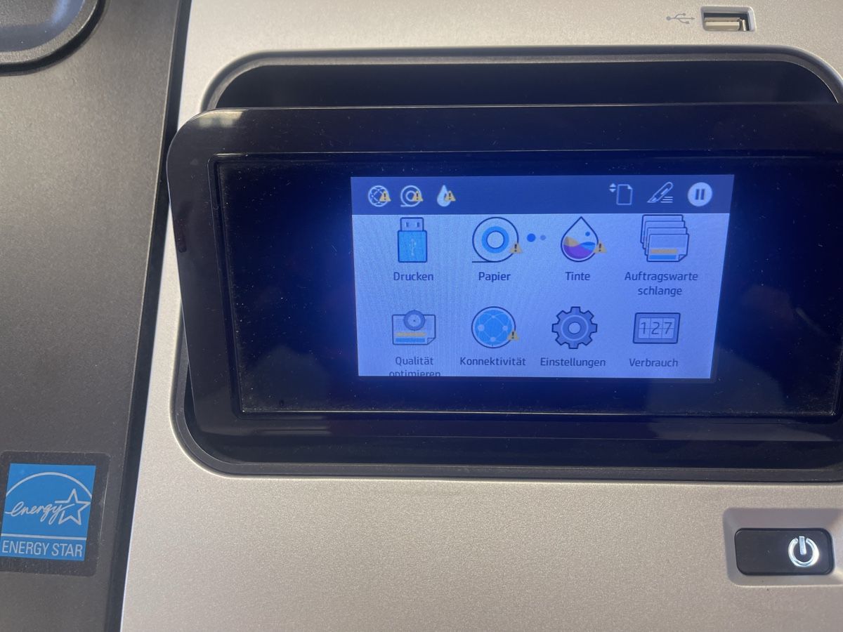 Hewlett Packard Stampanti: HP DesignJet T1700dr Plotter Drucker guter Zustand – Usato da Wängi venduto da Bmo 1