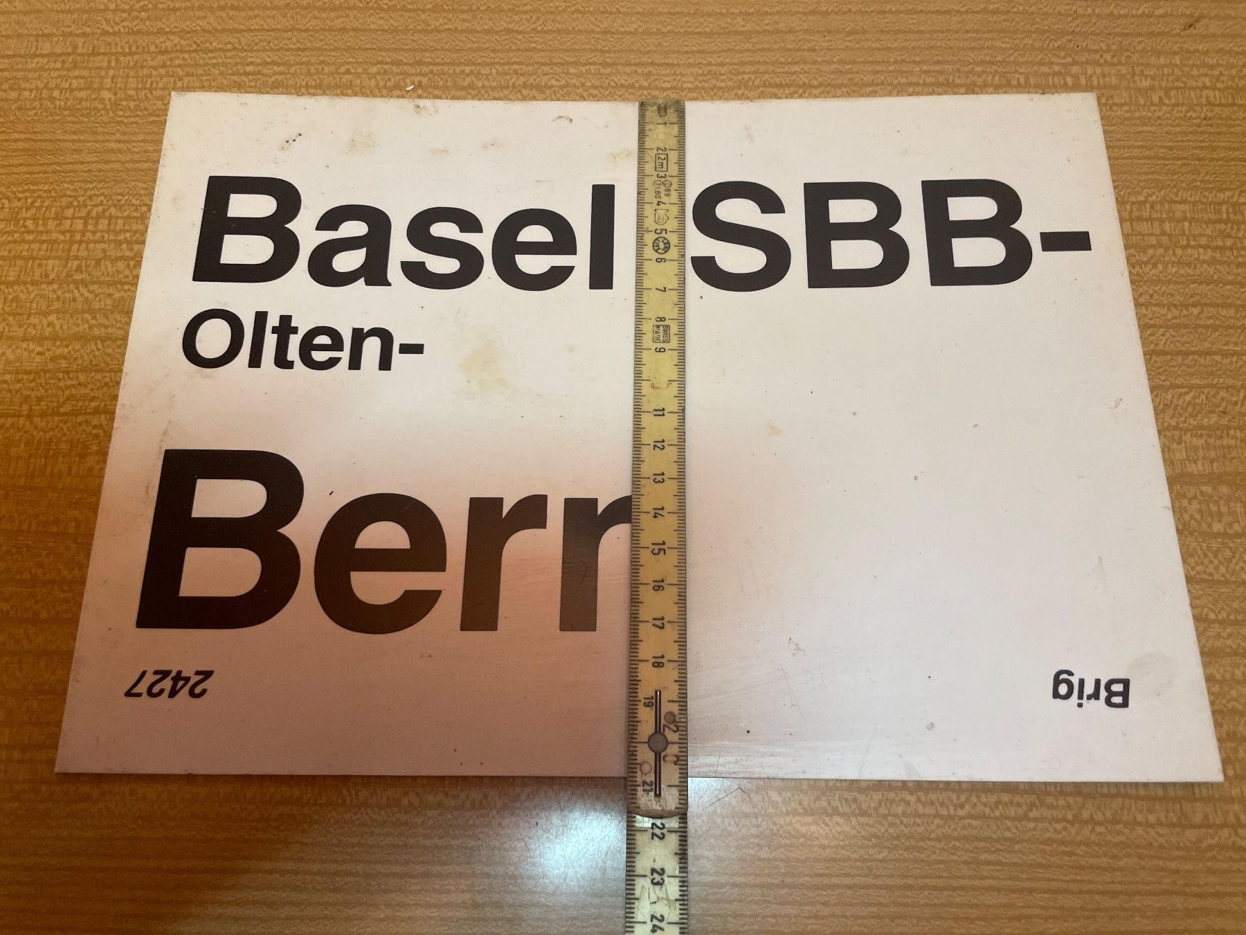 SBB/CFF/FFS Insegne: SBB Kursanzeiger Basel-Olten-Bern🚂 – Usato da Suhr venduto da Daneli7 4