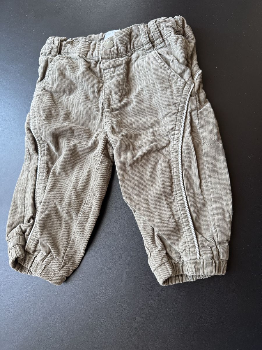 Pantaloni: Kleiderpaket Hosen Gr. 74 – Usato da Ettenhausen TG venduto da phi_2nym 9