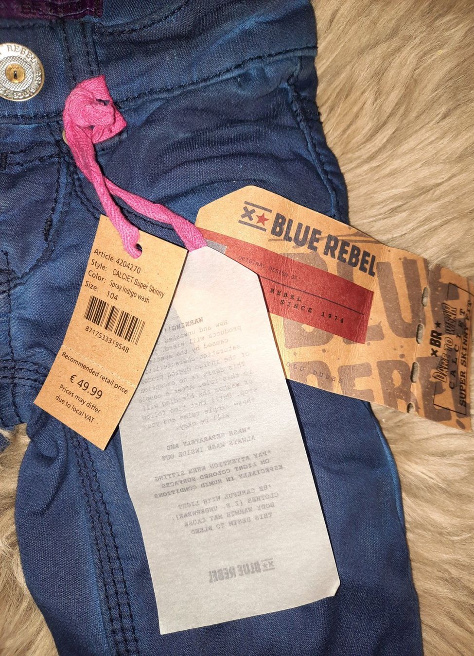 Pantaloni: NEUE Jeans BLUE REBEL Grösse 104 – Nuovo e nell'imballaggio originale da Volketswil venduto da ZambaSantos 1