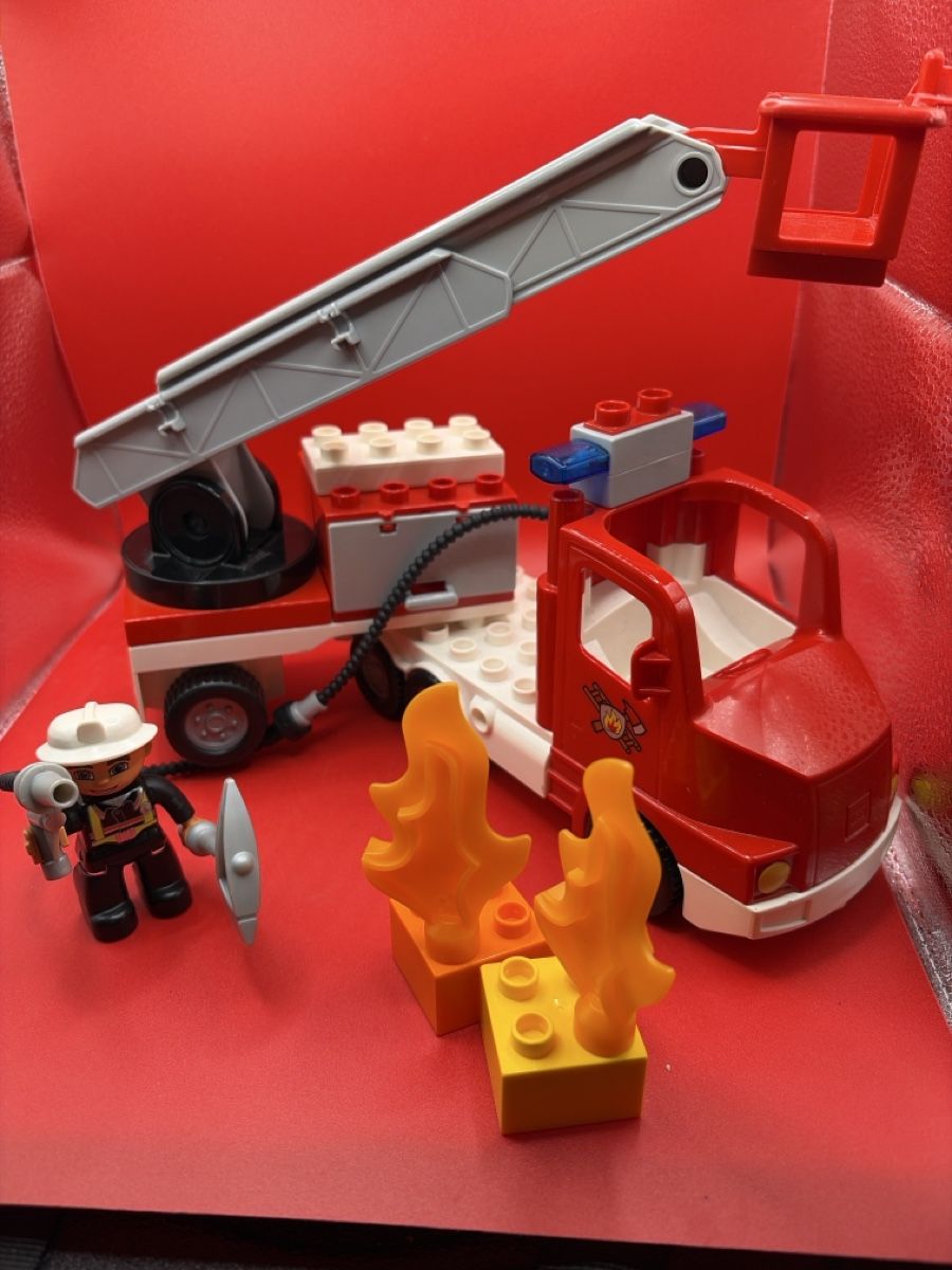 Lego Giocattoli: Lego Duplo Feuerwehr 5682 – Usato da Root venduto da 156500