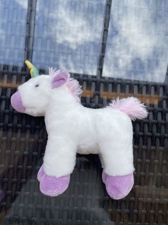 Spielzeuge: Einhorn Plüschtier 20x20cm – Neu (gemäss Beschreibung) aus Bergdietikon von antovale 1