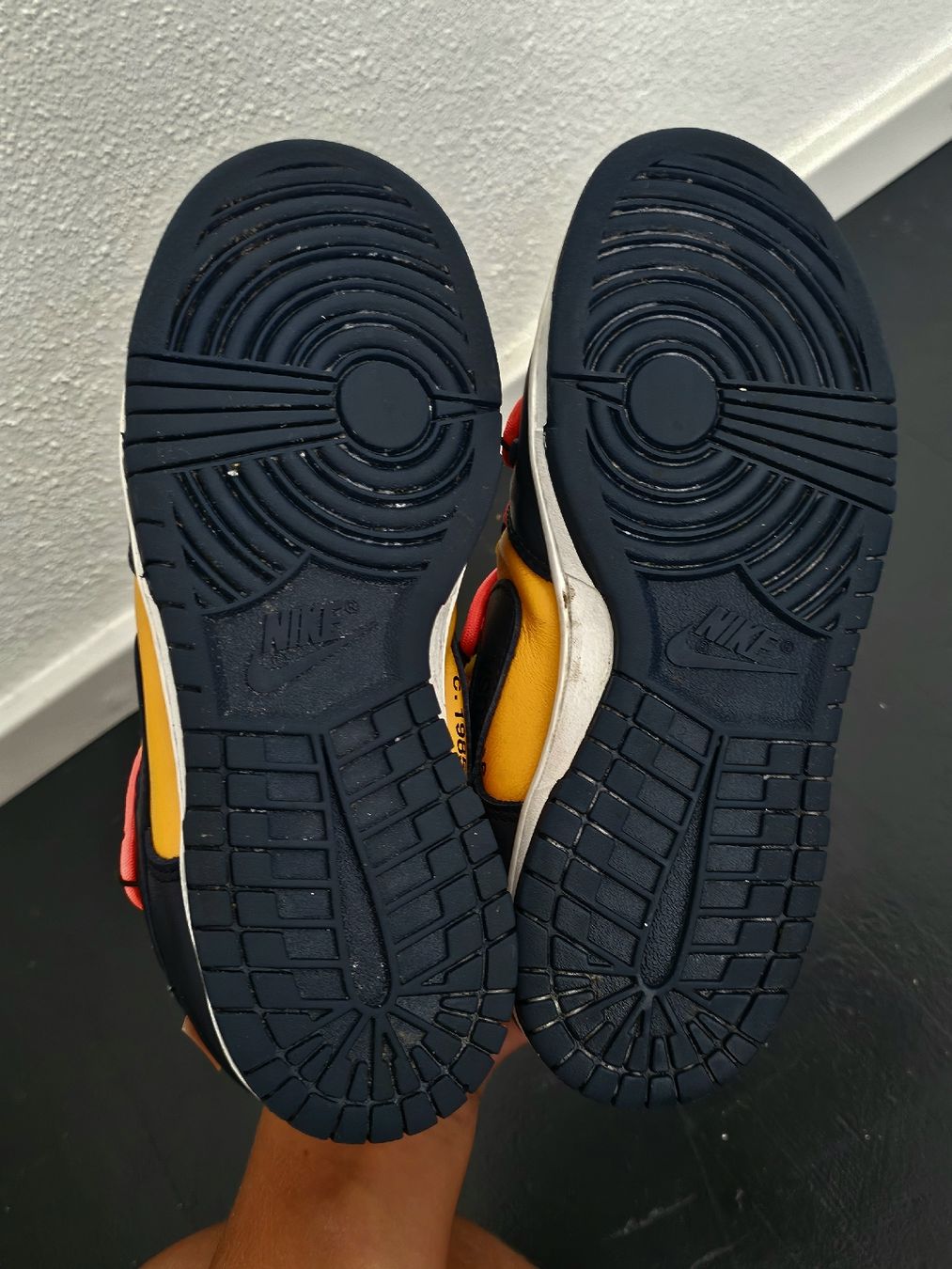 Off-White Scarpe da uomo: Nike Dunk Low Off-White University Gold – Usato da Neuhausen am Rheinfall venduto da ViktorSdAR 7