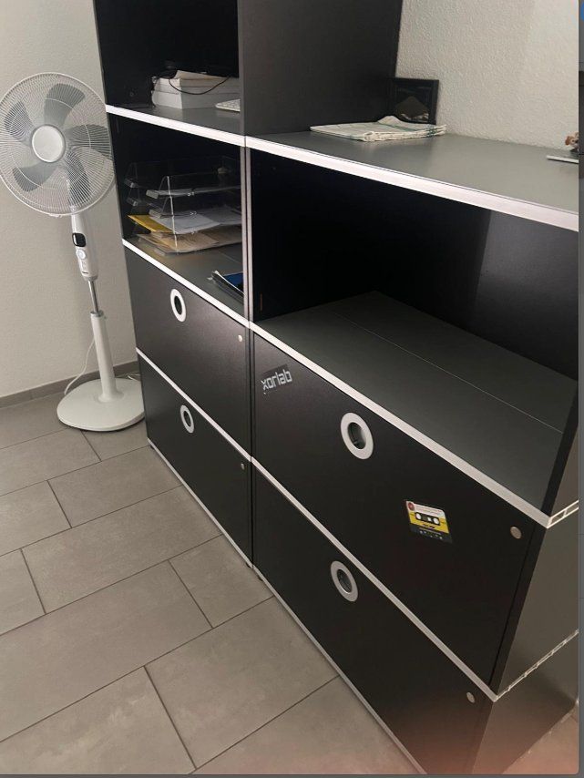 USM Schränke: armadi modulari stile USM Haller, USM Haller-Schranksystem – Gebraucht aus Roveredo GR von dswiss 1