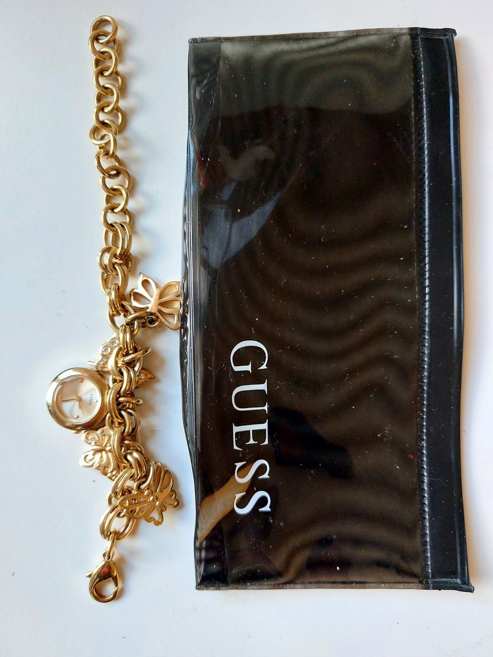 Guess Uhren: Damen Guess Uhr Charm Bracelet – Gebraucht aus Horgen von zur_jq85 3