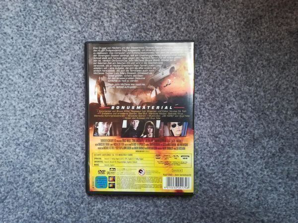 Tutti i DVDs: Stirb langsam 4.0 (DVD) – Usato da Esslingen venduto da Lp4you 1