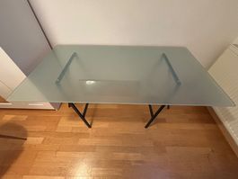 Schreibtisch mit Glasplatte 150x80x70