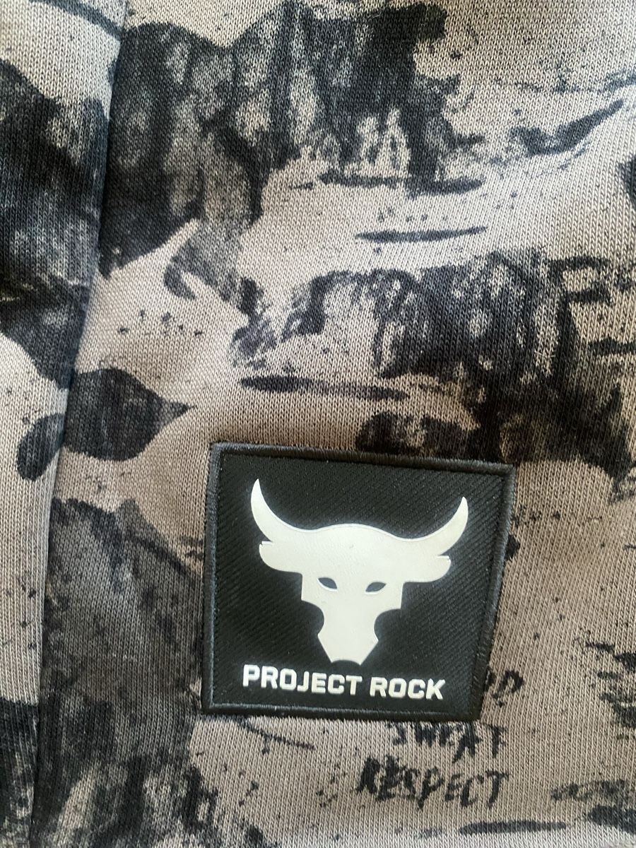Under Armour Pantaloni: Under Armour Project Rock Shorts Grau/Schwarz Grösse M – Nuovo e nell'imballaggio originale da Rothrist venduto da SvenSeven 2
