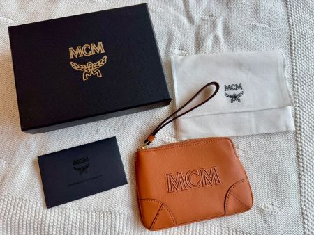 NEU: MCM Mini- Pochette, Aren, Braun