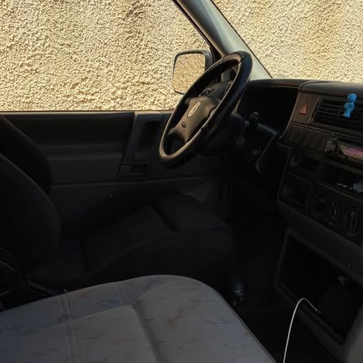 VW Veicoli da campeggio: 2002 Volkswagen Transporter Campervan – Usato da Embrach venduto da shalleyr 2