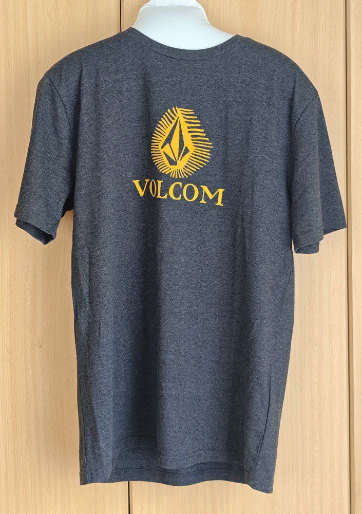 Volcom T-shirt: Volcom T-Shirt Gr. M – Nuovo (secondo la descrizione) da St.Gallen venduto da Pheban