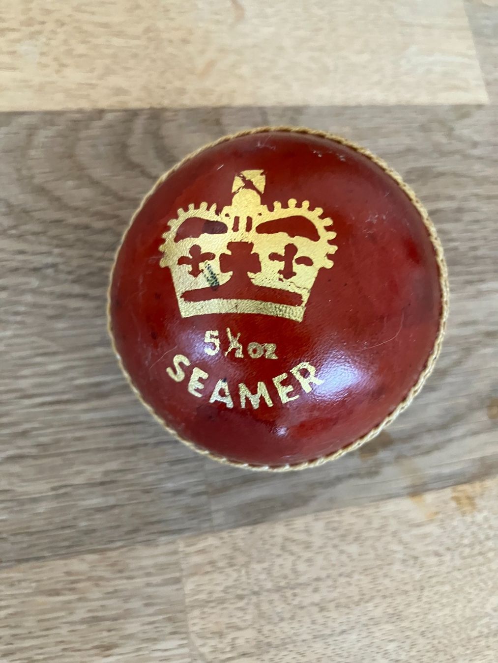 Palloni: Original englischer Cricket-Ball – Usato da Trachslau venduto da RetoM1982