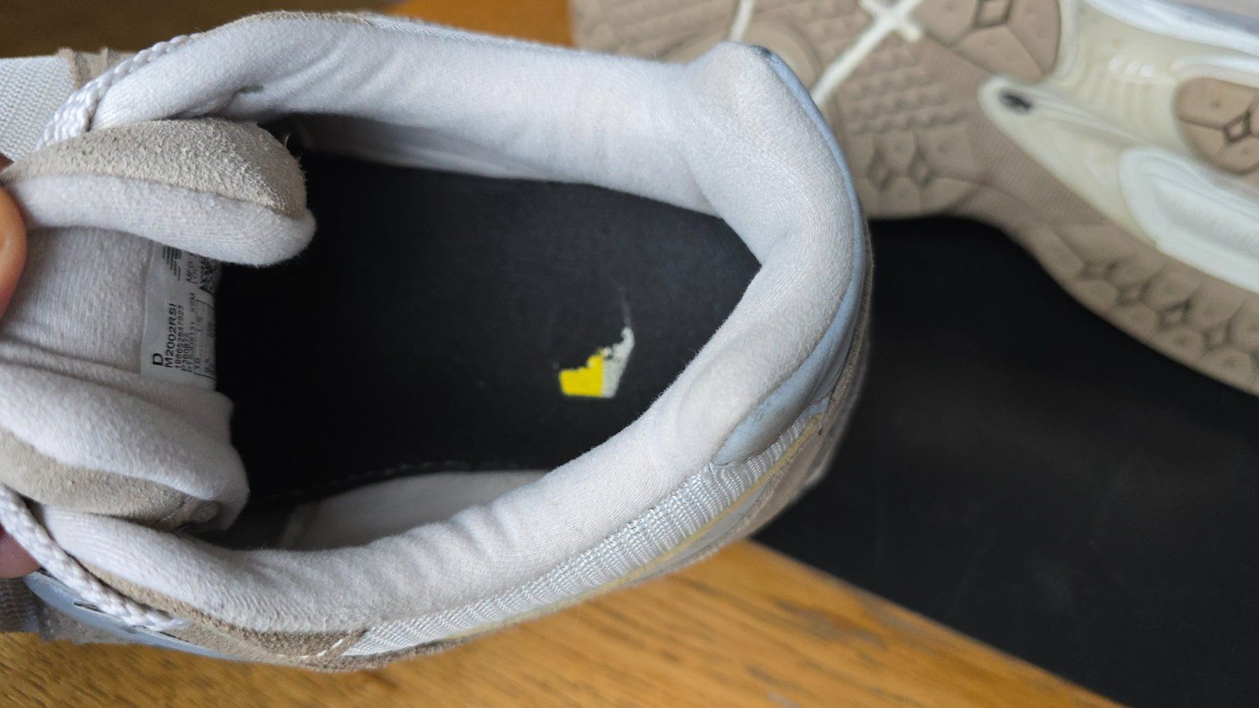 New Balance Herrenschuhe: New Balance 2002R Sneaker  .  EU 44 – Gebraucht aus Wallisellen von theblacksheep 5