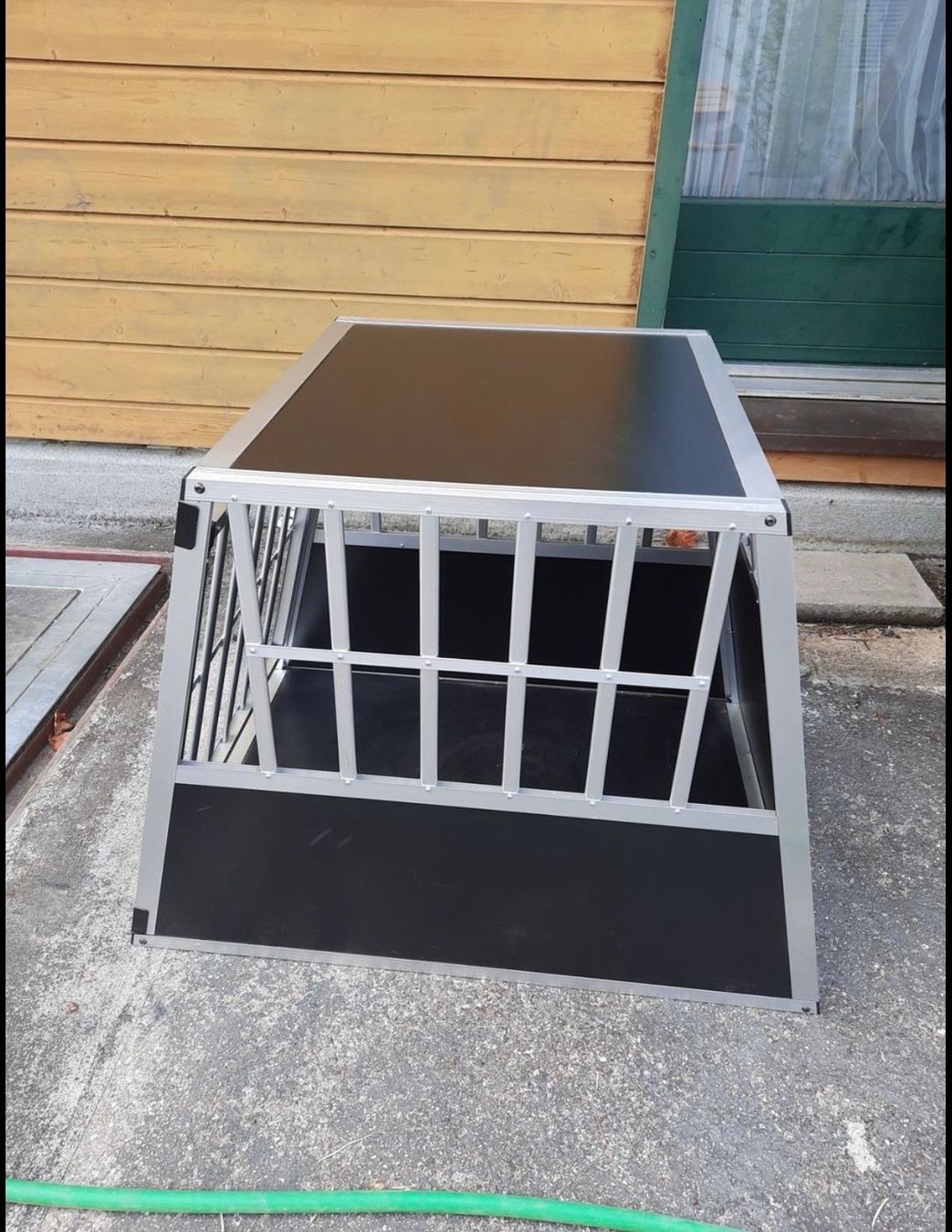 Liege- & Schlafplätze: Hundebox – Gebraucht aus Rheinfelden von adidas1984 1