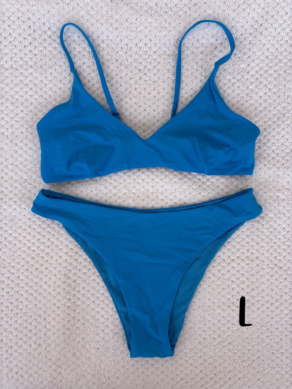 Maillots de bain & Bikinis: Mega Bikini Farbr blau & Grösse L – D'occasion à Basel par Tierschutz-Flohmi