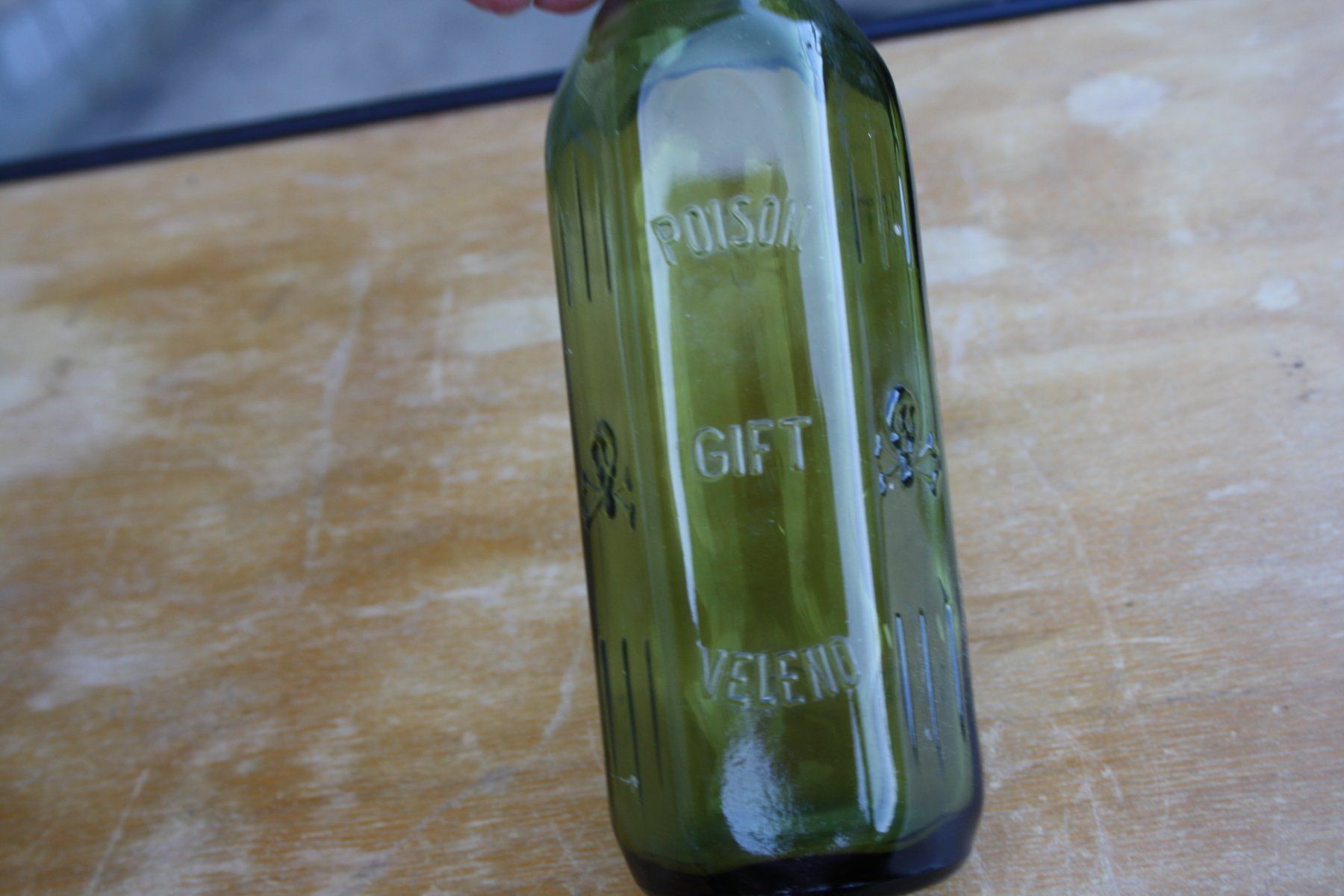 Bottiglie: GIFTFLASCHE VINTAGE TOTENKOPF FLASCHE – Usato da Wauwil venduto da Pneuedy 4