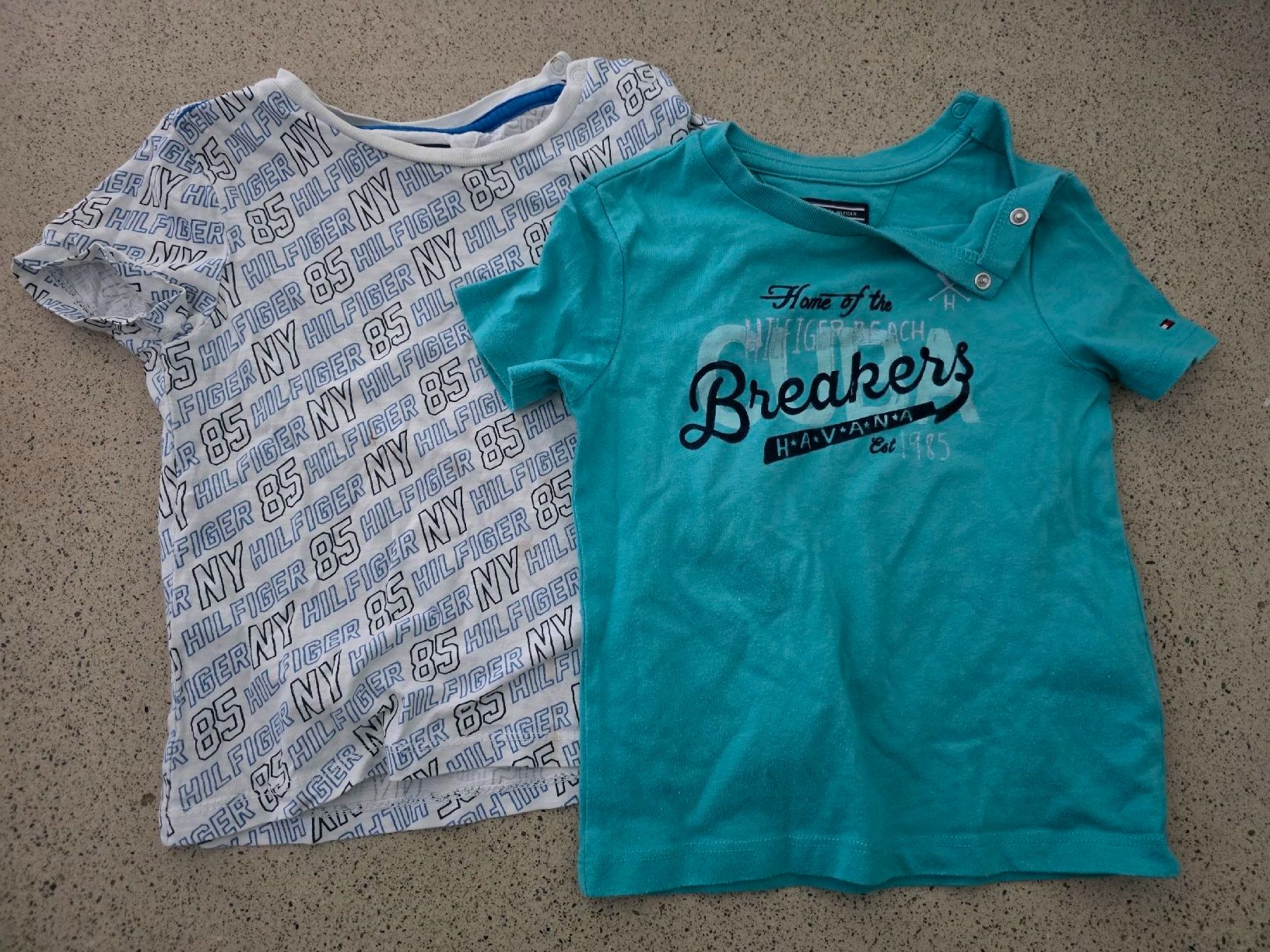 Tommy Hilfiger Camicie, T-shirt & Polo: 2 T-Shirts Tommy Hilfiger 92 – Usato da Zürich venduto da Allek
