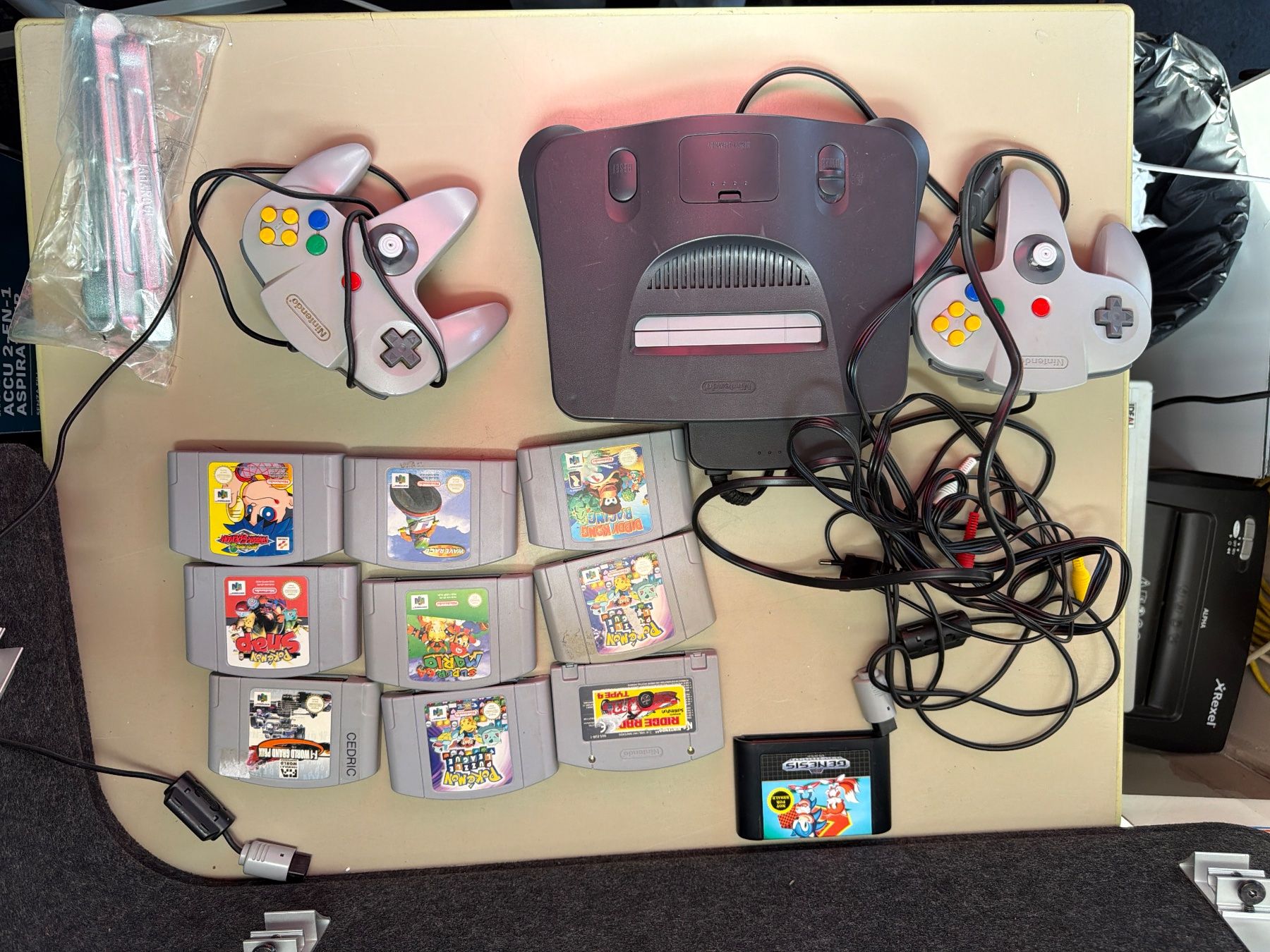 Nintendo Konsolen: Nitendo 64 mit div. Spielen – Gebraucht aus Brügg BE von TSP02
