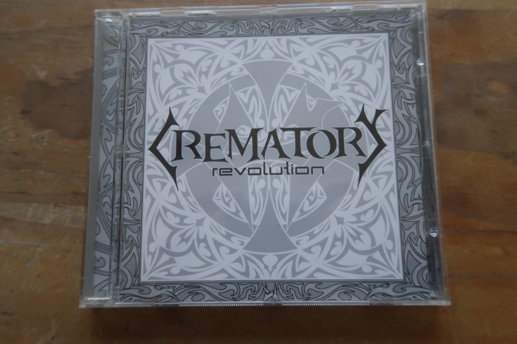 CDs: CREMATORY - REVOLUTION - CD – D'occasion à Basel par Patiscat