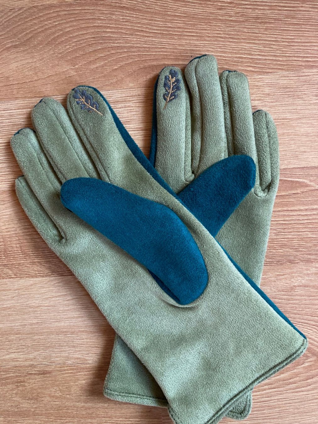 Guanti & manicotti: Süsse Handschuhe, Grösse 7 – Usato da Oberembrach venduto da Freeflute 1