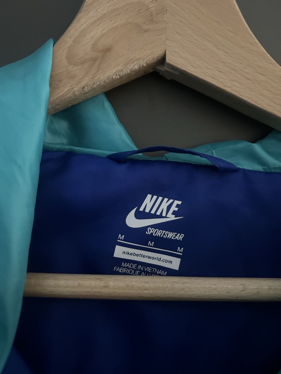 Nike Jacken: Nike sportswear windbreaker – Gebraucht aus Zürich von Kcampos 2